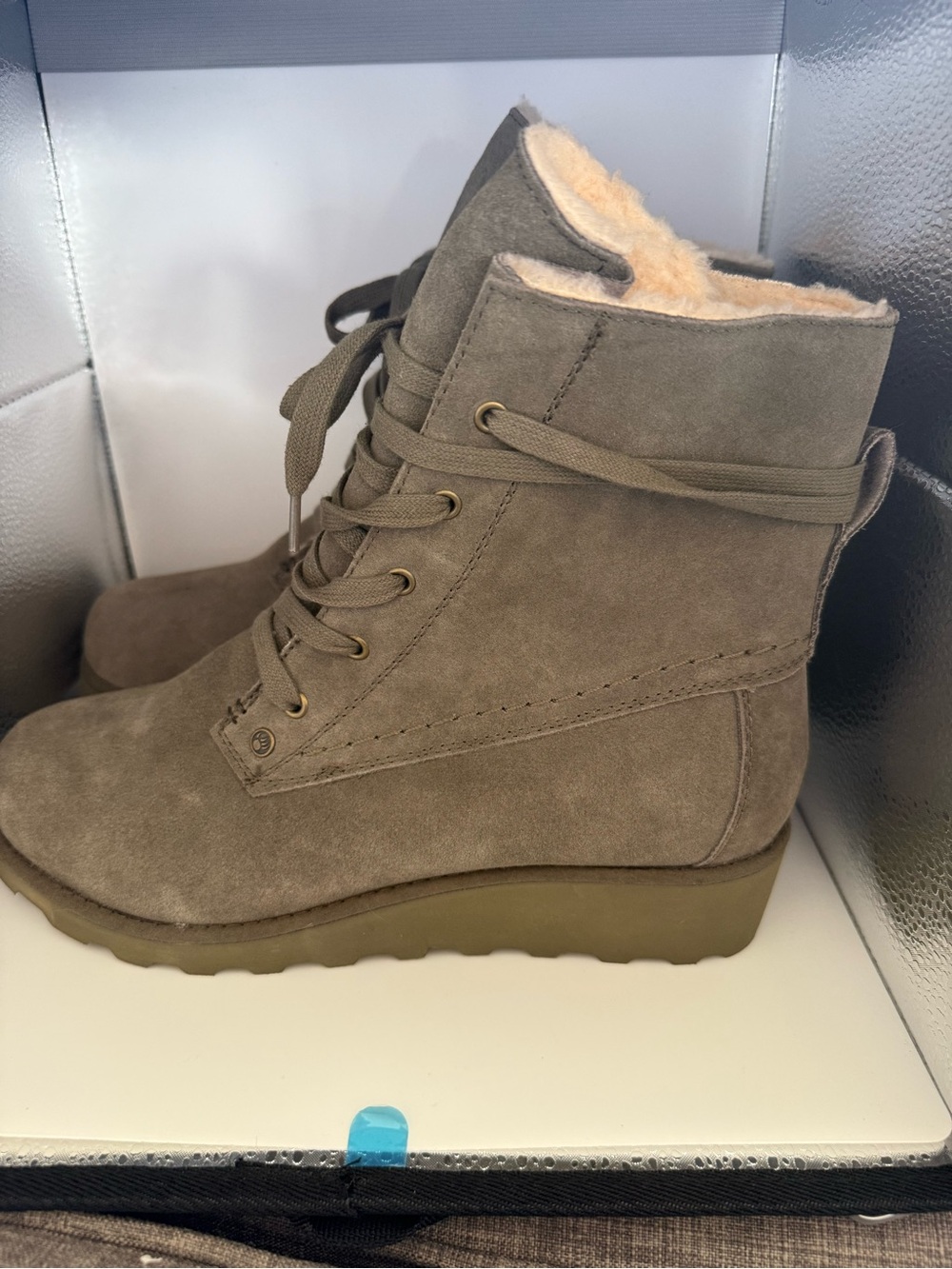 Women's Suede Lace-Up Ankle Boots in green - Picture 3 of 7